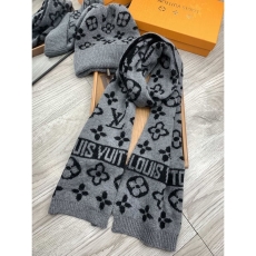 Louis Vuitton Caps Scarfs